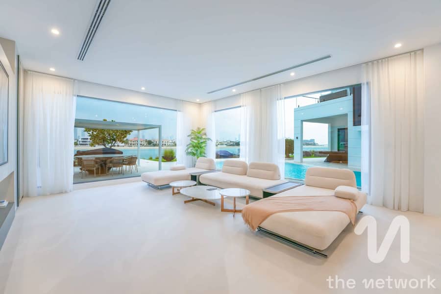 Stunning 5BR | Skyline Views | Fully Upgraded Stunning 5BR | Skyline Views | Fully Upgraded
