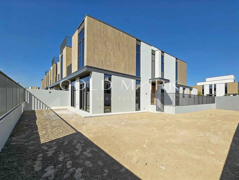 The Biggest Plot | Direct to Park | Open to Offers The Biggest Plot | Direct to Park | Open to Offers