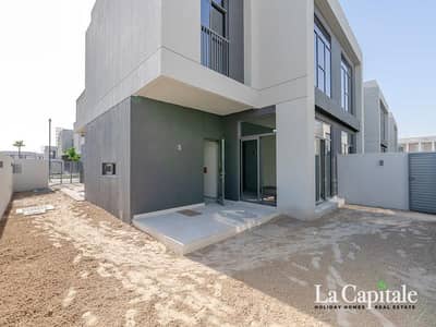 3 Bedroom Villa for Rent in Dubai South, Dubai - Semi-detached Villa | Spacious 3BR | Corner unit