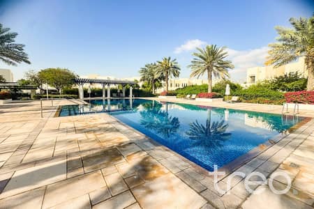 3 Camere Villa in Affitto a Reem, Dubai - Oasis Pool. jpg 3 Camere Villa in Affitto a Reem, Dubai - Oasis Pool. jpg