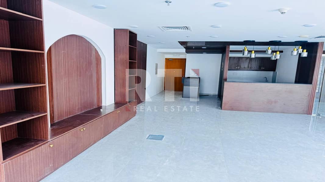 Canal View | Semi Furnished | Vacant | Spacious Canal View | Semi Furnished | Vacant | Spacious