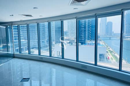 Office for Rent in Business Bay, Dubai - Fitted | Full Canal View | Open Clean Layout