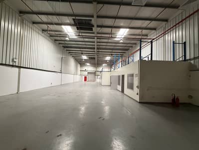 Warehouse te Huur in Dubai Investment Park (DIP), Dubai - Magazijn in Dubai Investment Park (DIP)，Dubai Investment Park 1, 300000 AED - 15463301