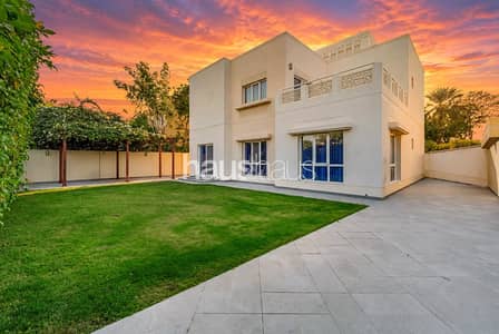 4 Bedroom Villa for Sale in The Meadows, Dubai - Biggest 4 Bed, Very Negotiable, Close to Pool 4 Bedroom Villa for Sale in The Meadows, Dubai - Biggest 4 Bed, Very Negotiable, Close to Pool