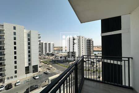 1 Bedroom Flat for Sale in Yas Island, Abu Dhabi - 02. jpg 1 Bedroom Flat for Sale in Yas Island, Abu Dhabi - 02. jpg