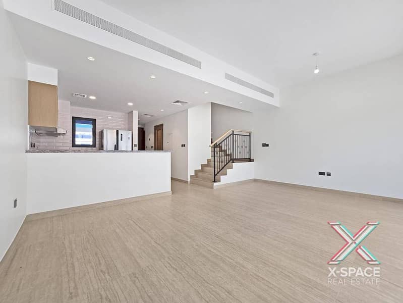 位于大马士革湖住宅,圣托里尼别墅 5 卧室的联排别墅 250000 AED - 15463517 位于大马士革湖住宅,圣托里尼别墅 5 卧室的联排别墅 250000 AED - 15463517