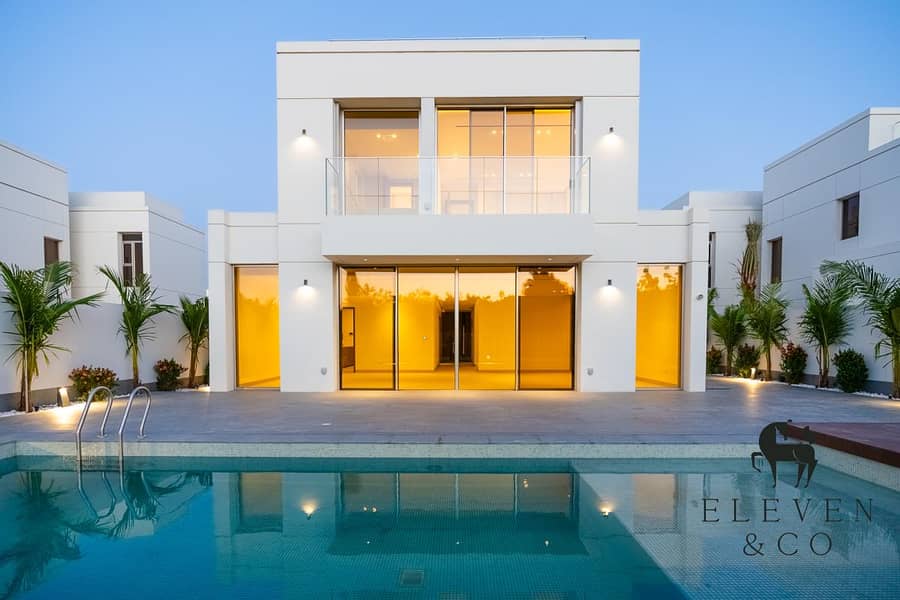 Waterfront Views | Fully Landscaped | Exclusive - Image 27