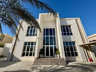 6 Bedroom Villa for Rent in Al Barsha, Dubai - IMG_0868. jpg 6 Bedroom Villa for Rent in Al Barsha, Dubai - IMG_0868. jpg