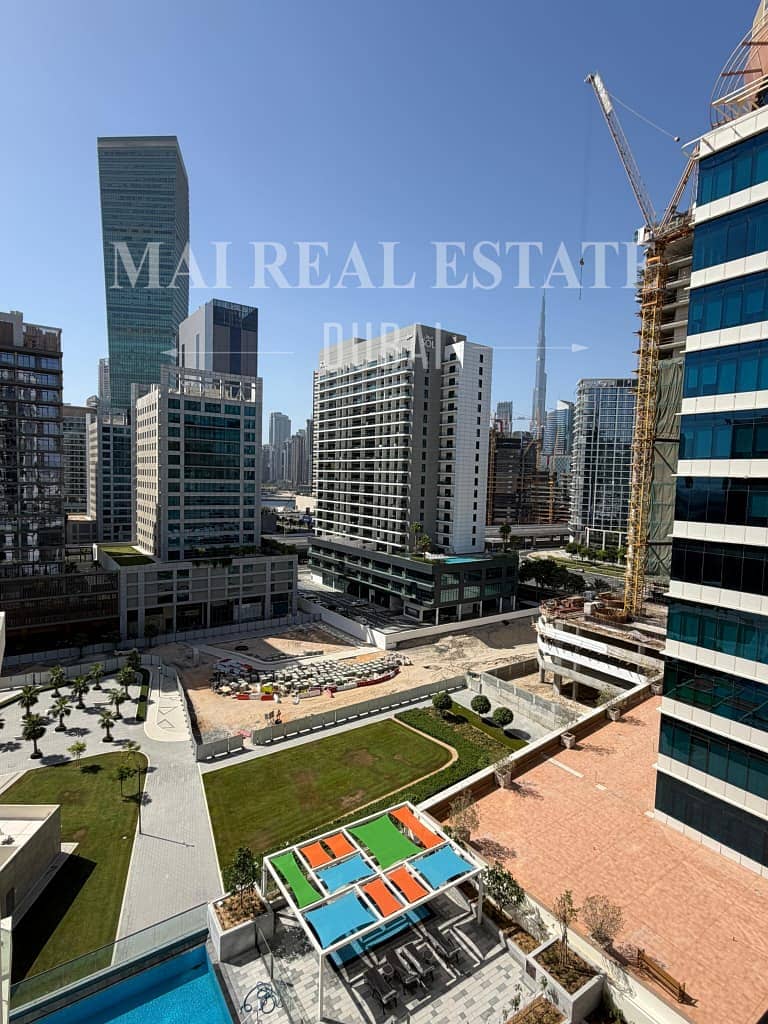 BURJ KHALIFA AND PARK VIEW | SPACIOUS 1 BHK WITH LAUNDRY ROOM | CENTER OF DUBAI | BRAND NEW | EXCLUSIVE UNIT - Image 1
