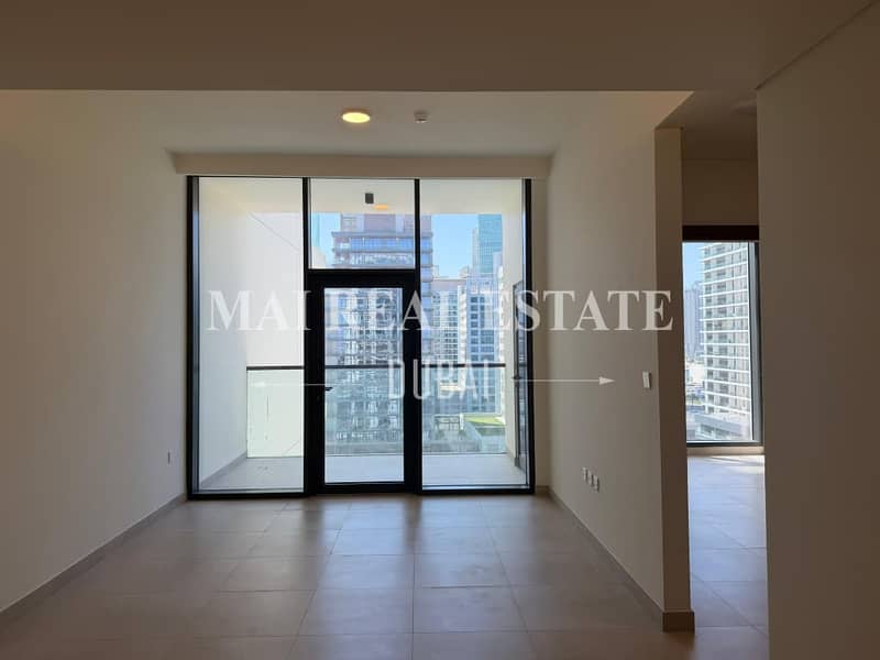 BURJ KHALIFA AND PARK VIEW | SPACIOUS 1 BHK WITH LAUNDRY ROOM | CENTER OF DUBAI | BRAND NEW | EXCLUSIVE UNIT - Image 5