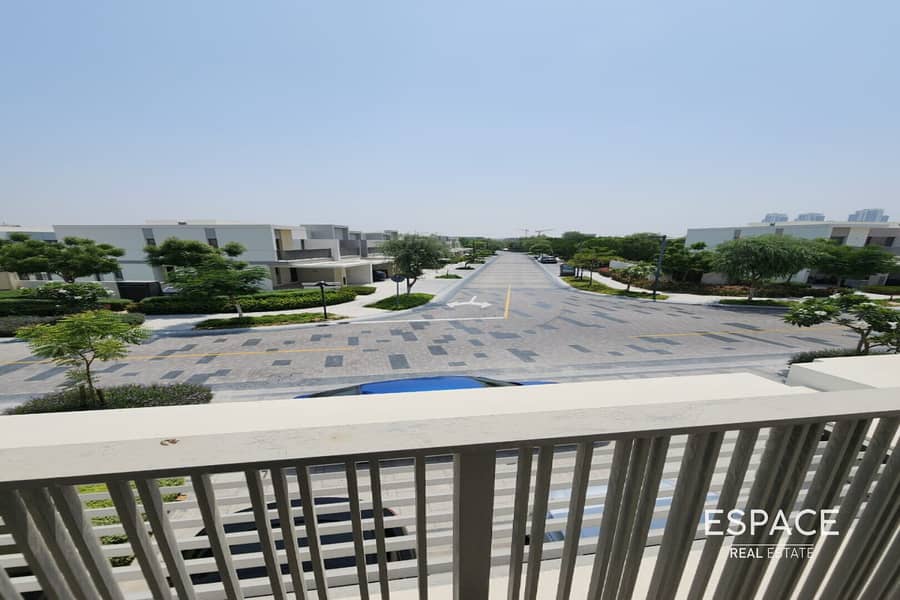 Landscaped | Prime Elan Location | Close to Pool Landscaped | Prime Elan Location | Close to Pool