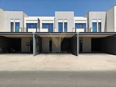 3 Bedroom Townhouse for Sale in Arabian Ranches 3, Dubai - Contemporary 3BR+M Townhouse | Gated Community