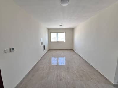 2 Bedroom Apartment for Rent in Al Jurf, Ajman - WhatsApp Image 2026-06-07 at 10.27. 14 AM (3). jpeg 2 Bedroom Apartment for Rent in Al Jurf, Ajman - WhatsApp Image 2026-06-07 at 10.27. 14 AM (3). jpeg