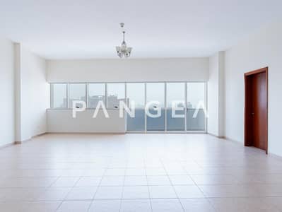 4 Bedroom Apartment for Sale in Dubai Internet City, Dubai - Sea View | Tenanted | Near Metro 4 Bedroom Apartment for Sale in Dubai Internet City, Dubai - Sea View | Tenanted | Near Metro
