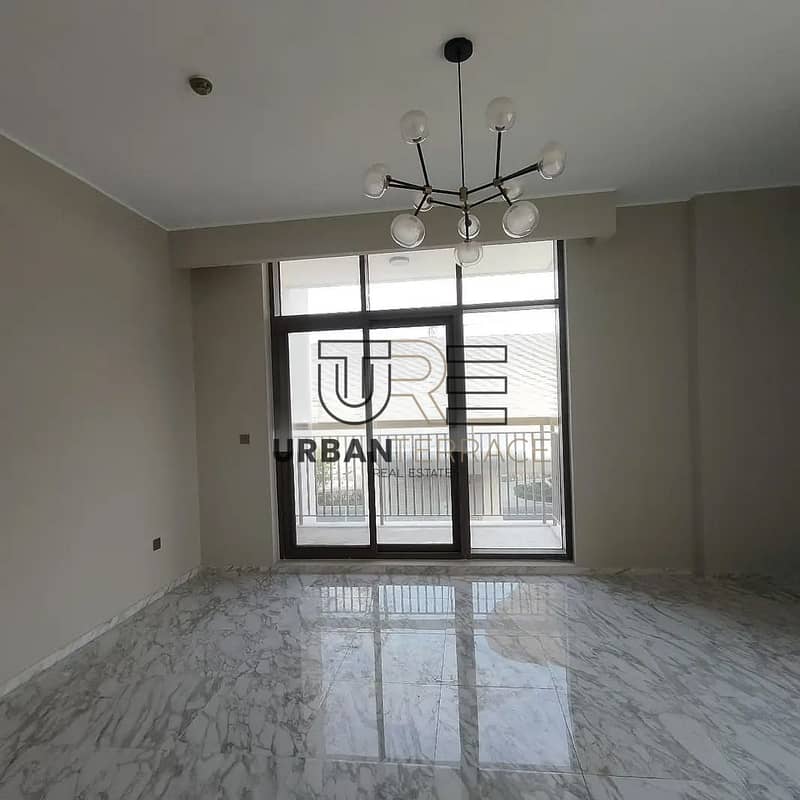 SPACIOUS UNIT | VACANT & READY TO MOVE IN | NEAR METRO - Image 3