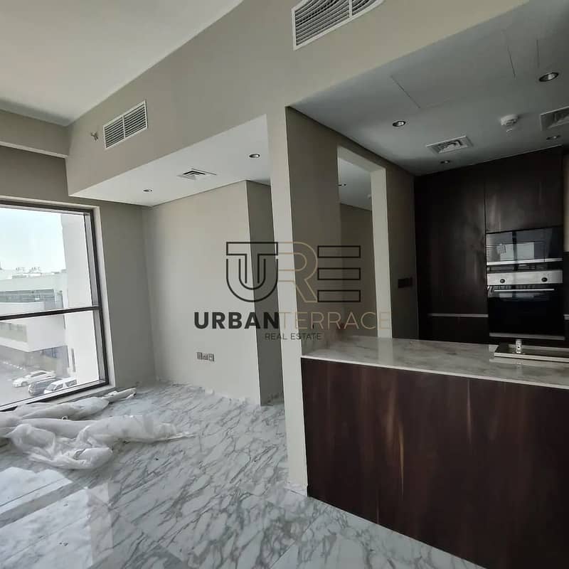 SPACIOUS UNIT | VACANT & READY TO MOVE IN | NEAR METRO - Image 4