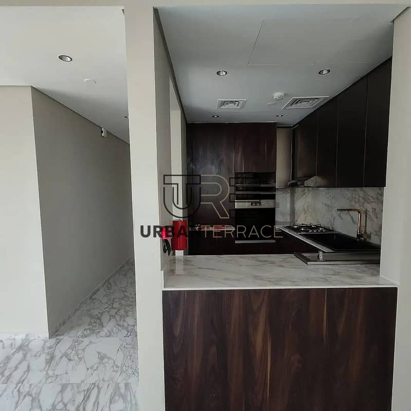 SPACIOUS UNIT | VACANT & READY TO MOVE IN | NEAR METRO - Image 10