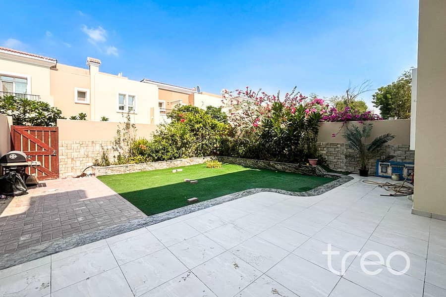 16 St The Avenue, V 003, Reem 3 - 13. jpg