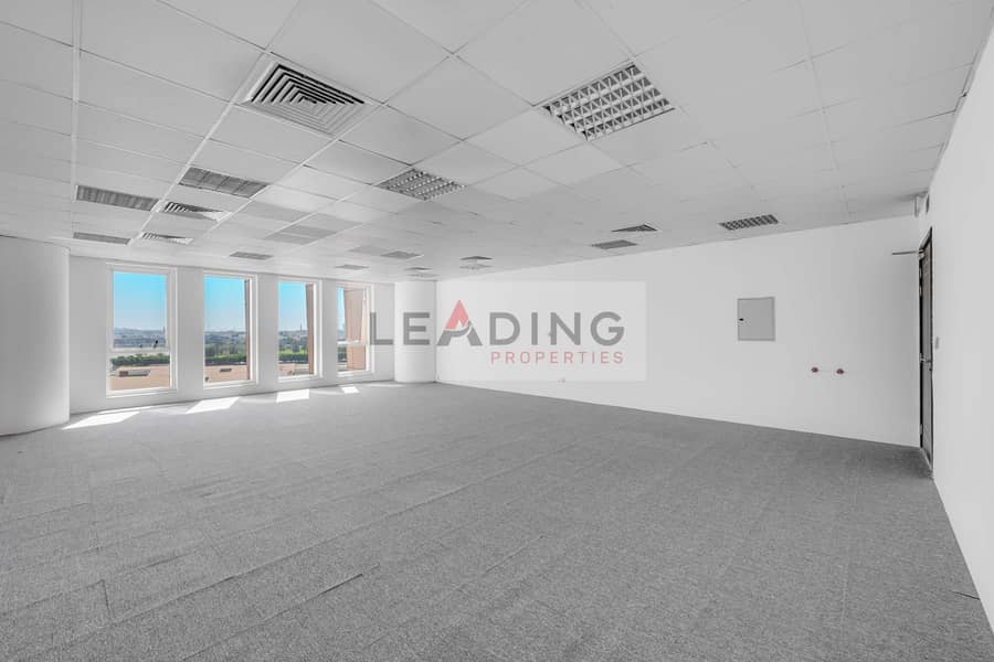 8 Office 211-8. jpg