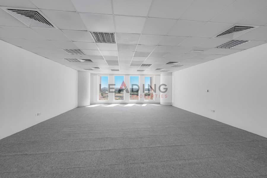 9 Office 211-9. jpg