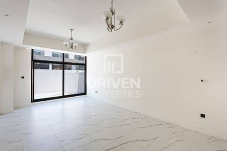 4 Bedroom Townhouse for Sale in Mohammed Bin Rashid City (MBR City), Dubai - Burj Khalifa View | Vacant | Near to the Pool 4 Bedroom Townhouse for Sale in Mohammed Bin Rashid City (MBR City), Dubai - Burj Khalifa View | Vacant | Near to the Pool