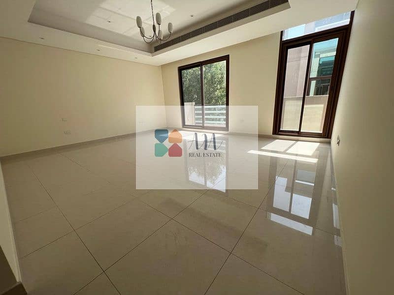 8 VILLA8 2.0. jpg