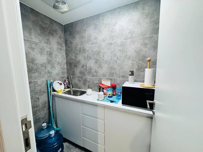 17 Silver Tower Office Kitchen. jpg