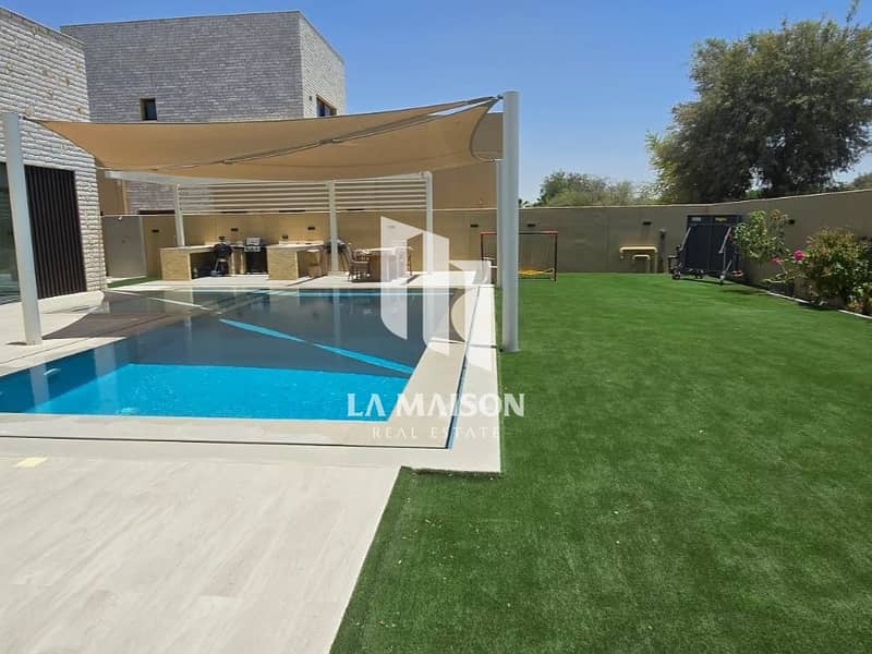 Single Row | Corner | 4BR with Pool and GYM - Image 18