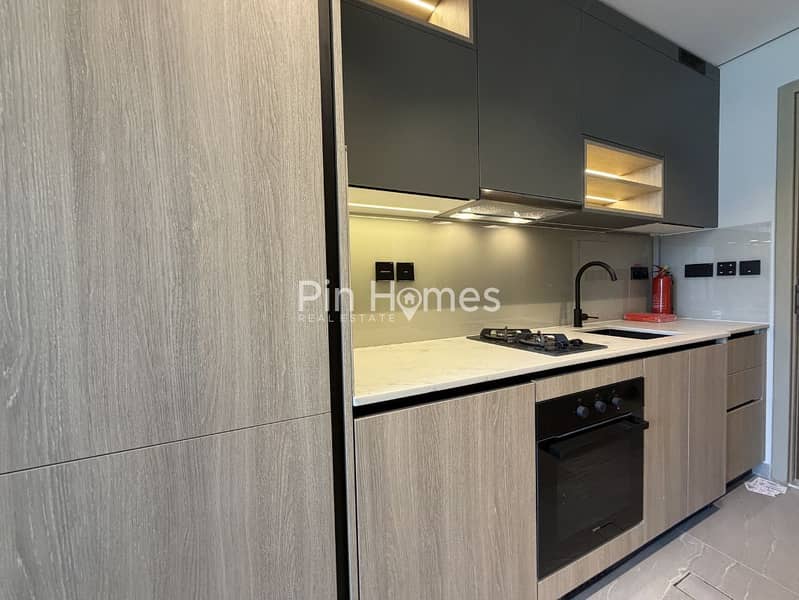 Park View | Fully Furnished | Brand New - Image 5
