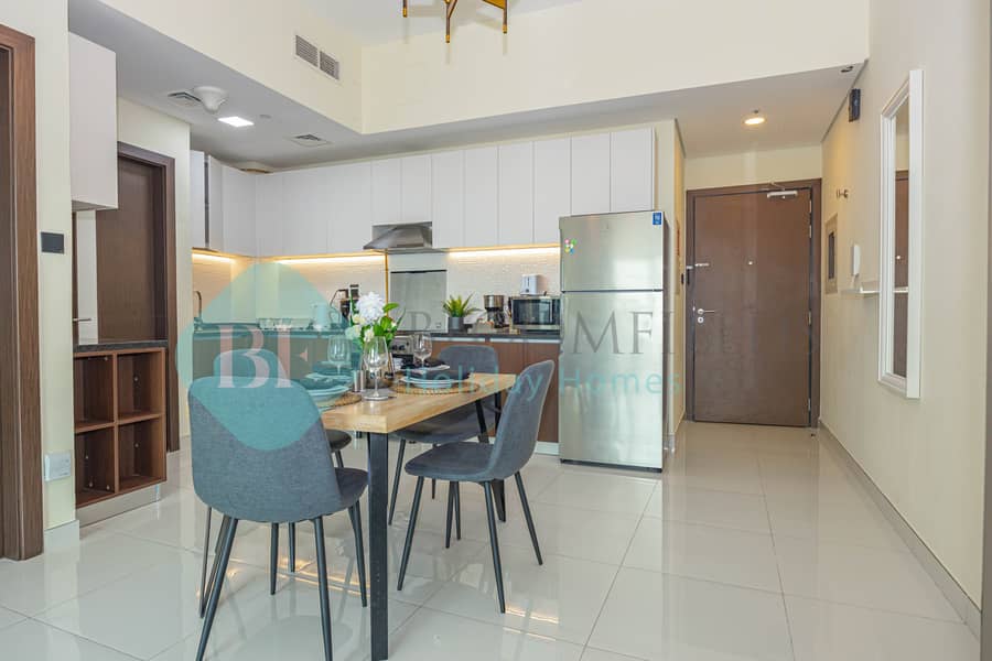 8 Dining - kitchen 1. jpg