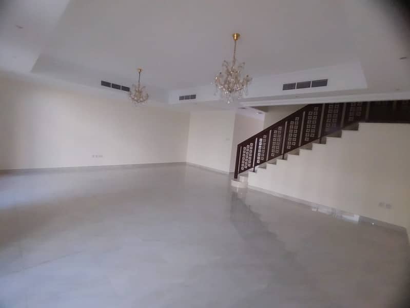 HALL 2. jpeg HALL 2. jpeg