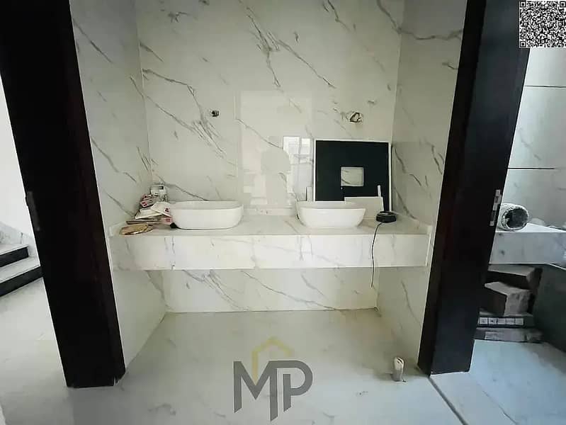 6 803985031-1066x800. webp