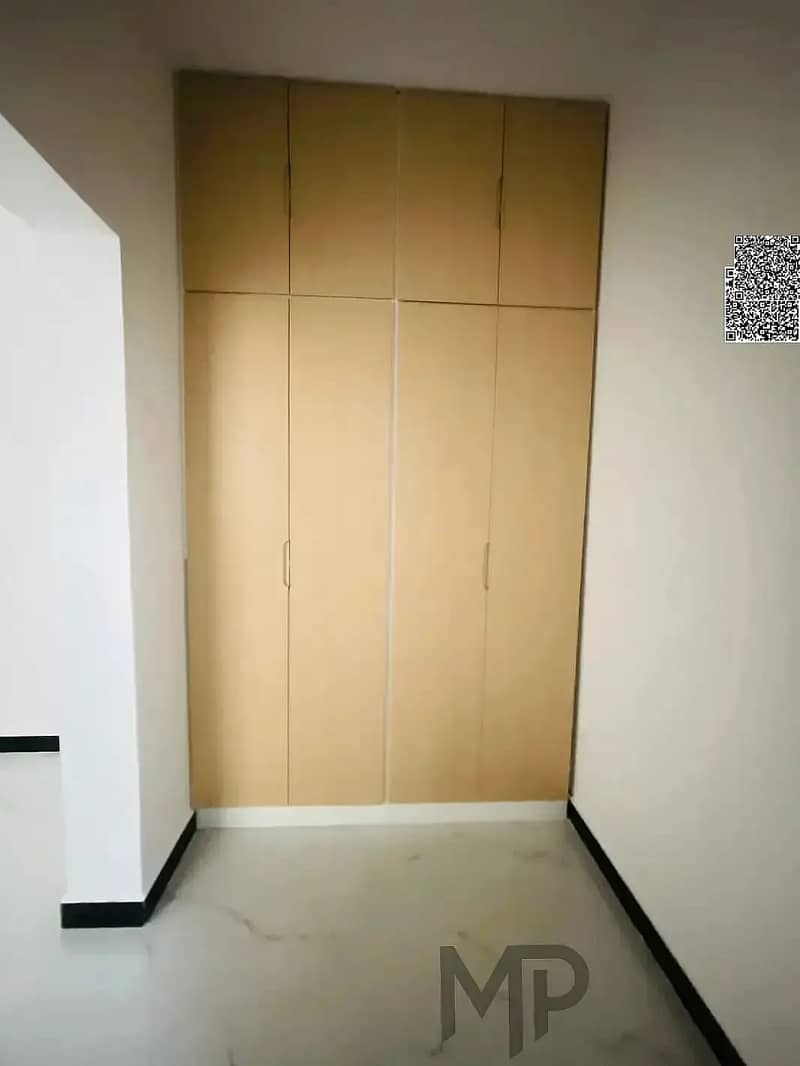 7 803985032-1066x800. webp