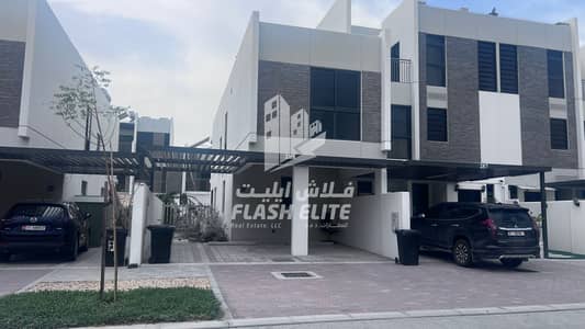 3 Bedroom Townhouse for Sale in DAMAC Hills 2 (Akoya by DAMAC), Dubai - IMG_2042. JPEG 3 Bedroom Townhouse for Sale in DAMAC Hills 2 (Akoya by DAMAC), Dubai - IMG_2042. JPEG