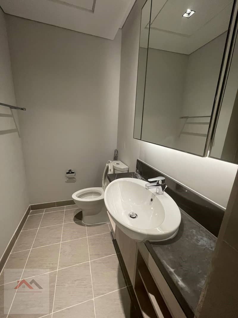 5 3d14510f-5913-465f-aa24-116213c23ce9. jpg