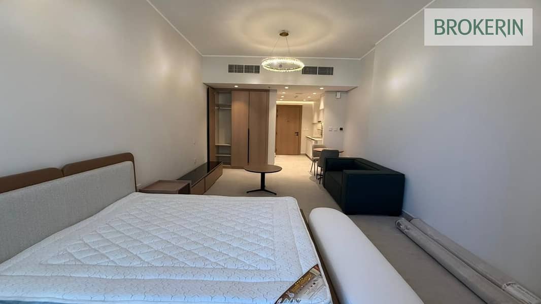 Spacious Brand New Studio + Modern Fully Furnished