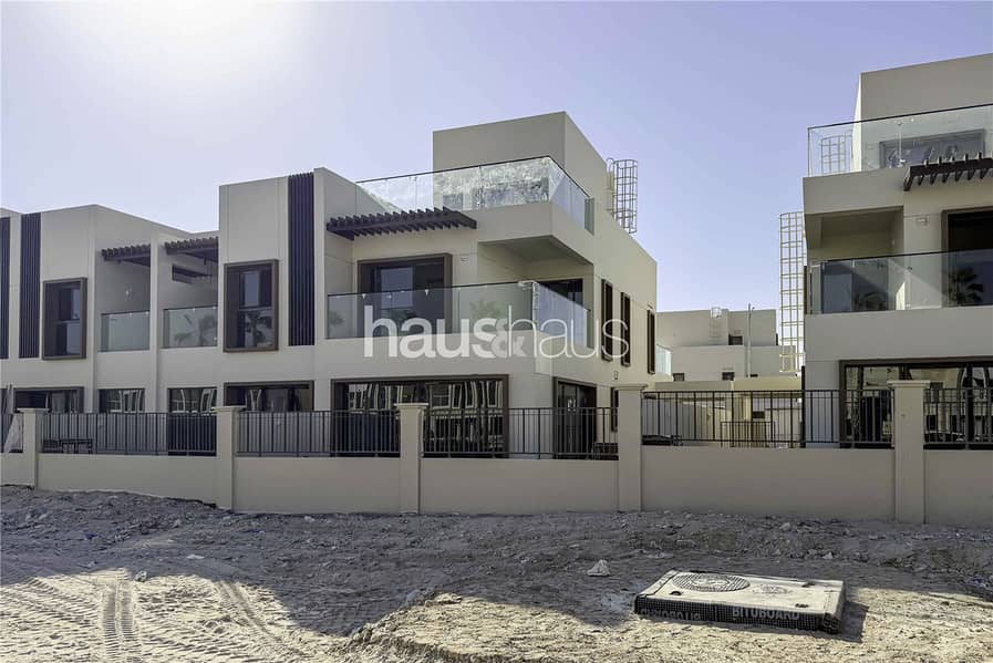 Best Location | Lagoon Living | Rare Unit Best Location | Lagoon Living | Rare Unit