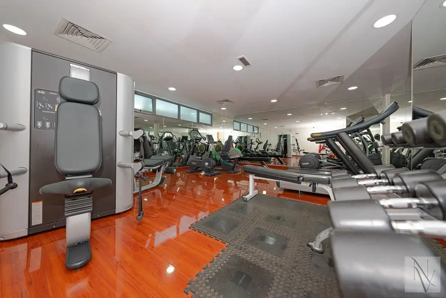 Spacious 1BHK 1165 sqft with Big Balcony at Prime Location at Marina Metro DMCC