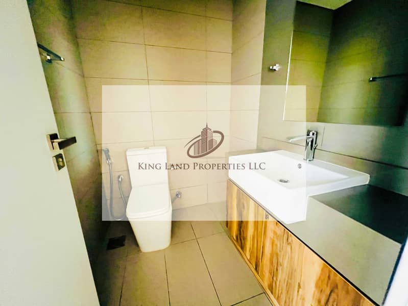 6 1a2b455c-bcdd-49e9-8825-2926e6387df4. jpg