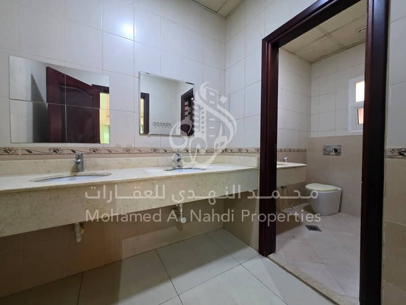 10 dd5615dc-208c-4475-a278-c7fdf5bd4020. jpg