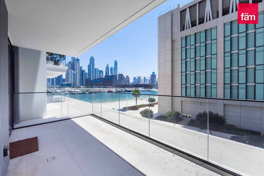 Stunning Marina Skyline And Sea Views Stunning Marina Skyline And Sea Views