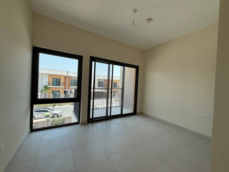 A modern corner villa located within the upscale Azha compound in the Al Amrah area of Ajman, offering a comfortable and family-friendly lifestyle w - Image 6