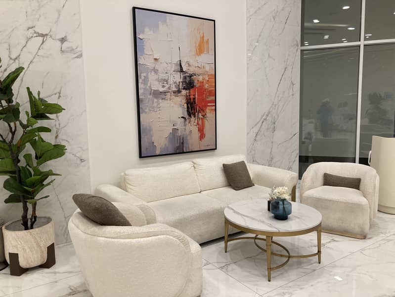 30 805 lobby 2. jpg