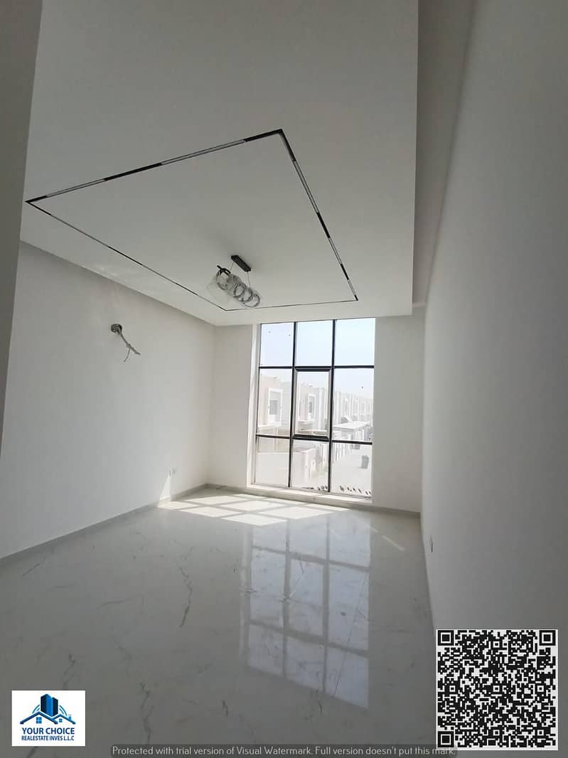 10 4ac82492-9fe7-4099-82f5-2971af9e3a5d. jpg