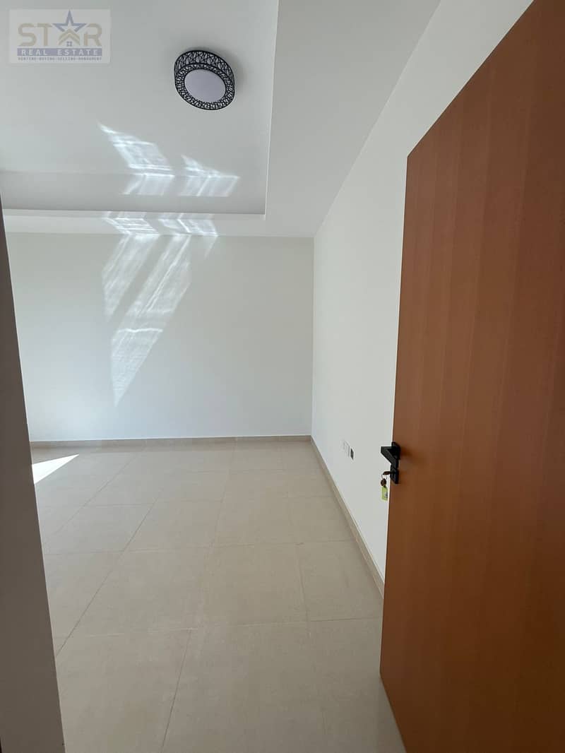 3 d5ba0a47-1040-4e41-bcce-c29d3c08b14e. jpg