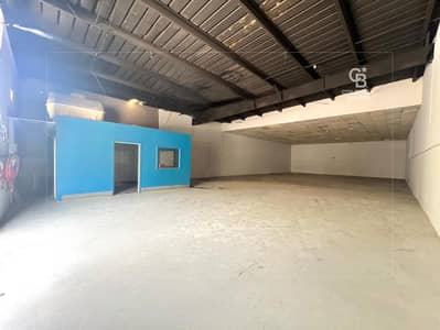 Warehouse zum zur Miete in Al Quoz, Dubai - Lagerhalle in Al Quoz, 290000 AED - 15476887