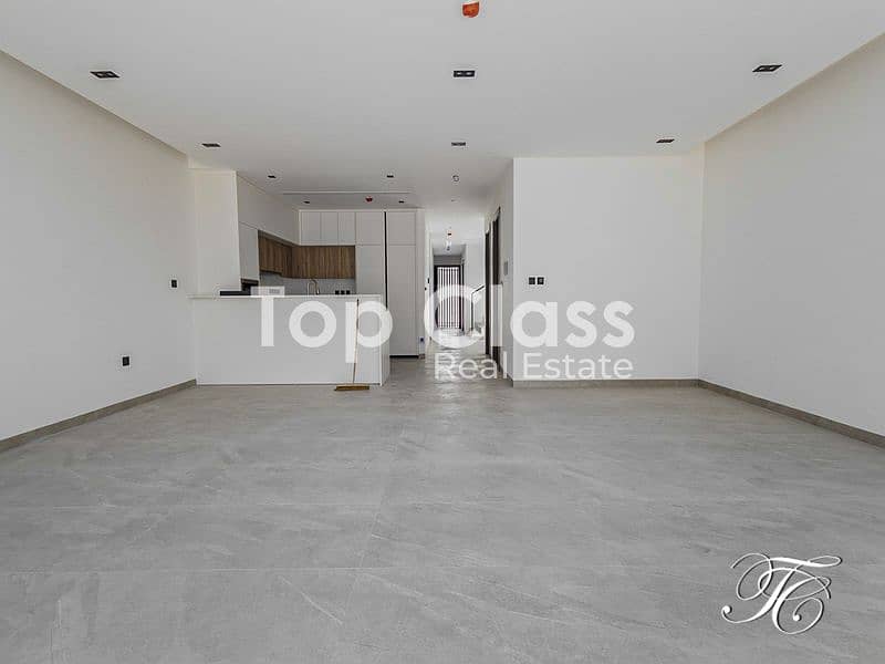 Brand New | Spacious | Vacant | Single Row Brand New | Spacious | Vacant | Single Row