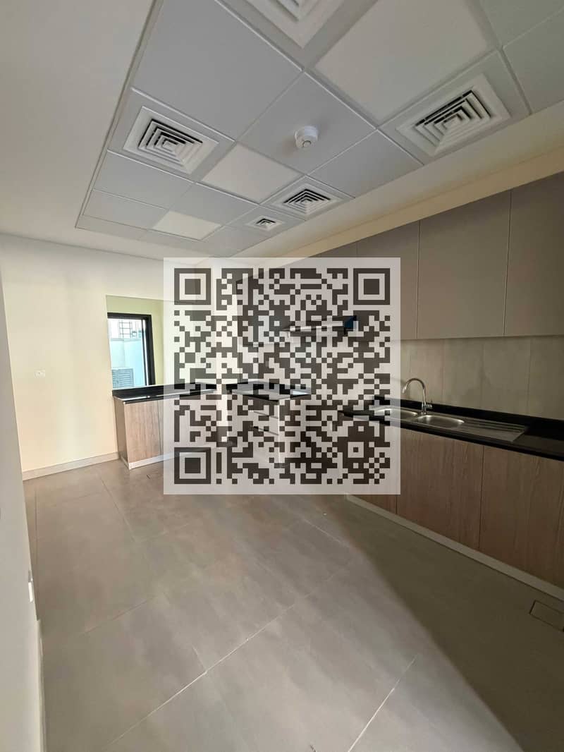5 1000437936. jpg
