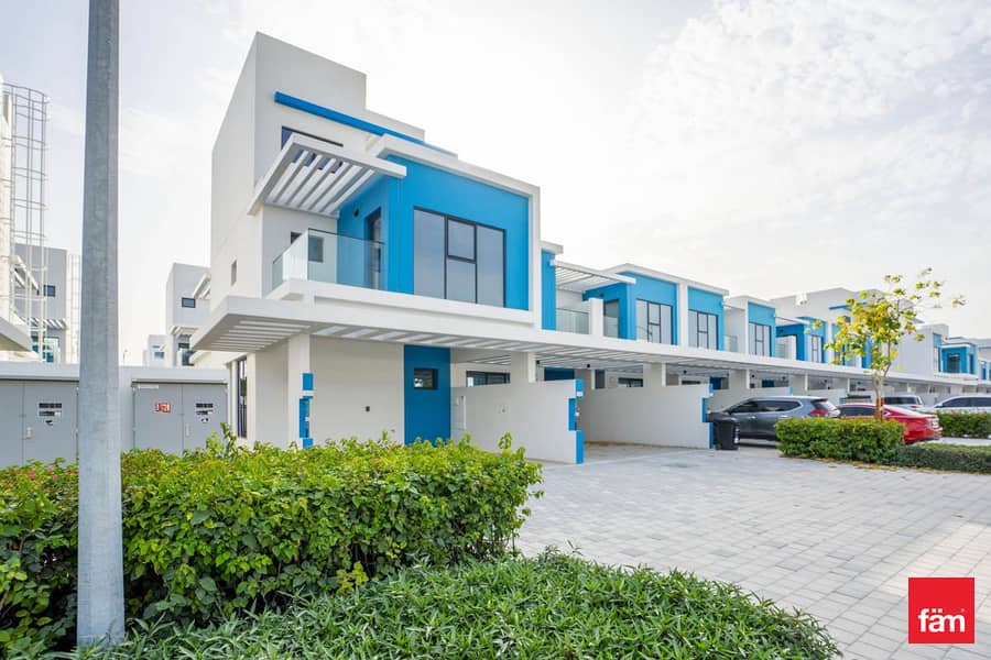 Spacious | Vacant | Near Park | 5br Spacious | Vacant | Near Park | 5br