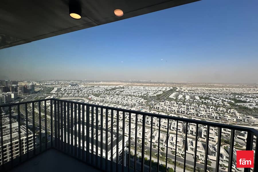 Largest Layout | High Floor | 1 Month Free Largest Layout | High Floor | 1 Month Free